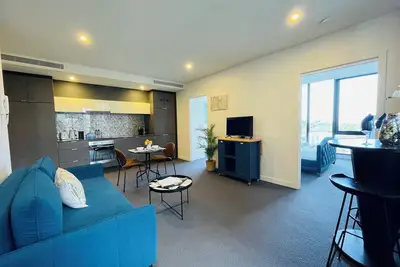 Image de City Hidden Gem - Delux 2b with Parking/Balcony/Pool/Sauna/Gym, Walk to Crown!