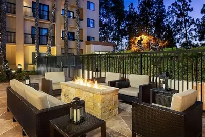 Image de Ensuring a Very Comfortable & Memorable Stay! Near Heisler Park, Pet-Friendly