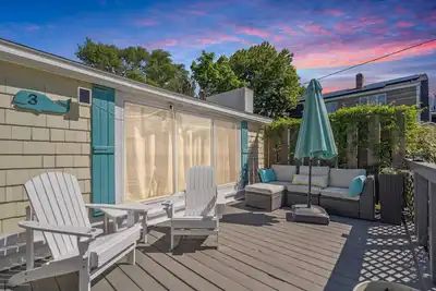 Image de Riverside Retreat | Minutes to Beach | Updated Kitchen