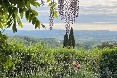 Image de Entire home for 4 w/garden nestled in the Chianti hills, comfort & great views