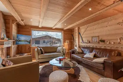 Image de Chalet rénové de 170m² au centre de Morzine, 11 pers. , proche télécabine, parking, terrasse, cheminée