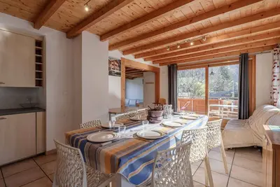 Image de Appartement 4 pièces à Morzine, skis aux pieds, jacuzzi, 9 pers, 100m², centre, animaux admis