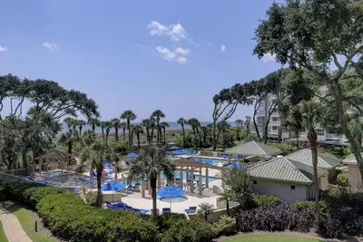 Image de Oceanfront luxury new to Island Getaway -amazing views  great weeks available