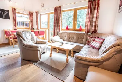 Image de Chalet Hochkrimml avec sauna sur la piste de ski