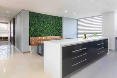 Image de Medellin! Dream Apt. with the best views. right next to Amsterdam Plaza! ! !