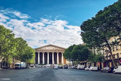 Image de A French Decor - Nestled On A Charming Parisian Street – Next To Madeleine