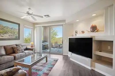 Image de Oro Valley Condo w/ Desert & Mountain Views!