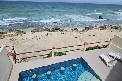 Image de Oceanfront Home with 2 Pools and Spectacular Views!