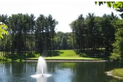 Image de Apple Valley Lake, Pools and Beaches! Guest Passes available for a fee!