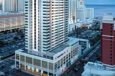 Image de 4 Bedroom Presidential Suite w/ Kitchen in Atlantic City, Skyline Tower Resort!