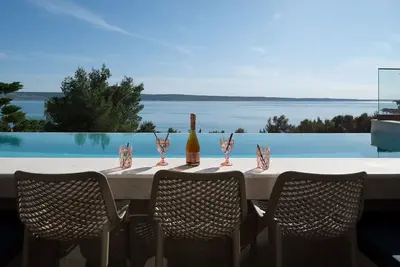 Image de Luxury Villa Black Velvet with Pool