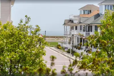 Image de Amazing! 5br Luxury Escape, Steps to beach, Casinos, Boardwalk, Pet Friendly