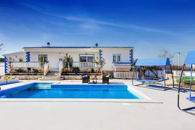 Image de Belle maison à Zadar avec WiFi