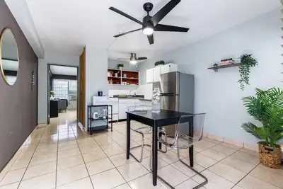 Image de Downtown | By Airport | Walk to beach & La Placita
