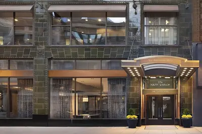 Image de Dazzling Downtown Stay Near Riverwalk & Museums | 4 Amazing Rooms