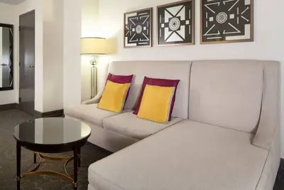 Image de 3 Stylish Room Ideal for Exploring Downtown Chicago Attractions