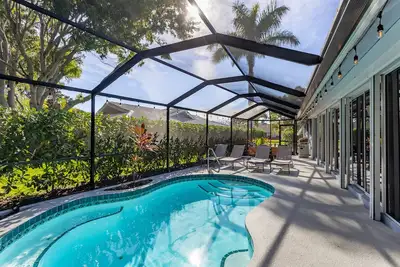 Image de ༄ Coconut Breezes ༄ An Affordable Luxury Vacation Home near Anna Maria Island