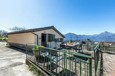 Image de Family Friendly Rosa House Amazing View, Barga, Italy