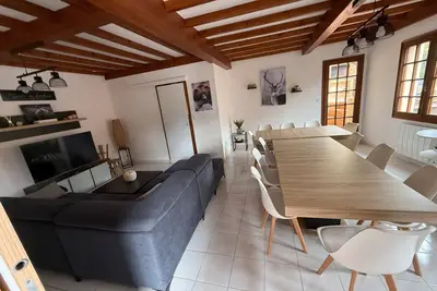 Image de Chalet 'Gite 15 Personnes Boutx' avec Terrasse Privée, Balcon et Wi-Fi