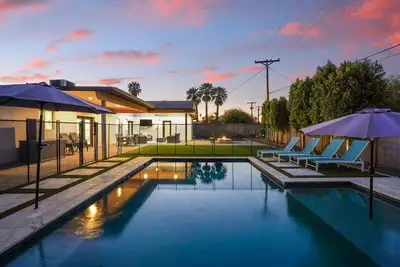 Image de 4br + Casita w/ Pool + Outdoor Big Screen