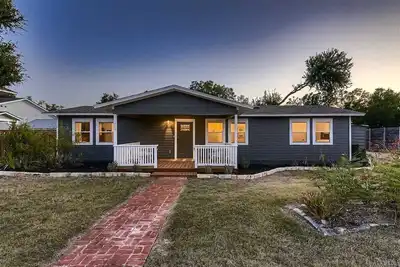 Image de Wilbarger Villa sunsets overlooking Swu & Downtown