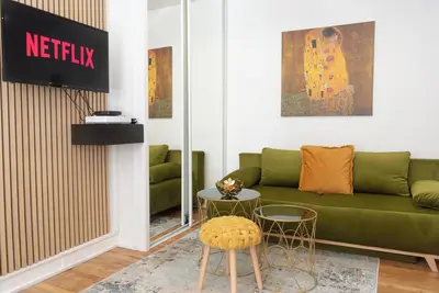 Image de Appartement Chic Parisien à15’min Rer du Centre de Paris