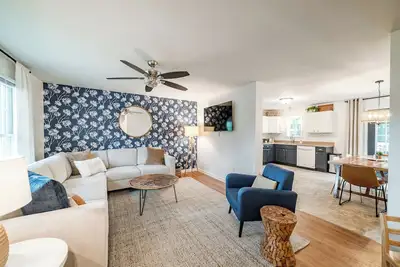 Image de Family + Pet Friendly Home that Gives Back!