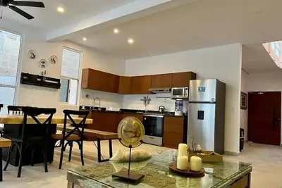 Image de Quiet private house with lots of tropical trees around10 min away from the beach