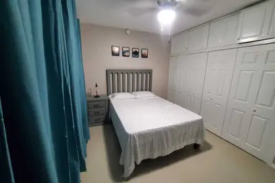 Image de Newly renovated modern apartment in New Kingston