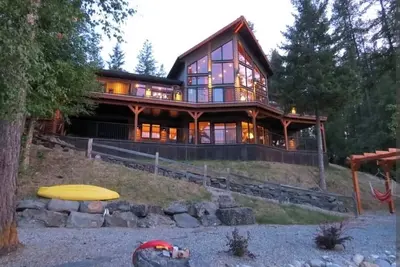 Image de Lake front cabin on Tie Lake. Sleeps 10 comfortably. Ideal for 2 or 3 familes.