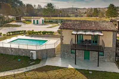 Image de Belle maison à Trviz avec WiFi