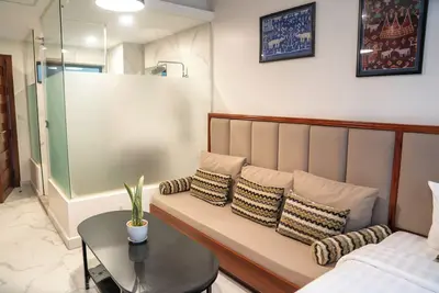 Image de One Bedroom Apartment_ Premium Location