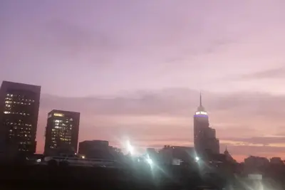 Image de Habitación en Departamento Compartido con Vista Increíble de la Ciudad