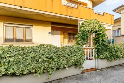 Image de Maison de vacances 'Villetta Girasole' avec terrasse privée, jardin privé et Wi-Fi