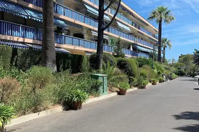 Image de Grand T3 terrasses jardin. Antibes plage
