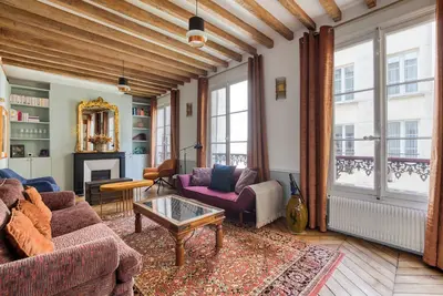Image de Grand appartement de charme - rue Saint-Honoré