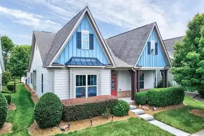 Image de Luxury Spacious Research Triangle ranch - Garage Backyard Sunroom! 15 min to Rdu