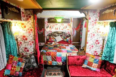 Image de \"the Gypsy Rose\" - Glamping in a Gypsy Wagon