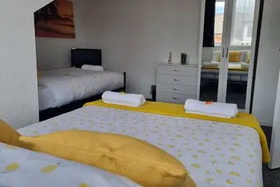 Image de Your Home away from Home. 27hs