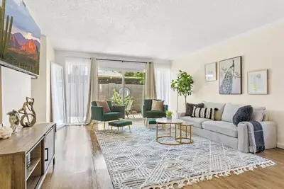 Velvet On The Green\n