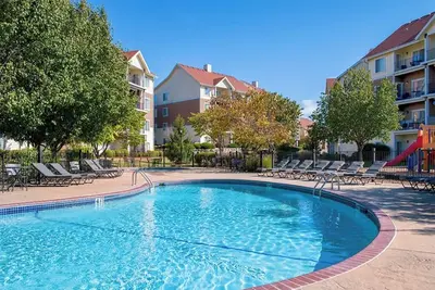 Image de 2 Bedroom Lockoff Unit, 2 Kitchens, 2 Living, Sleeps 8 at Branson Mountain Vista