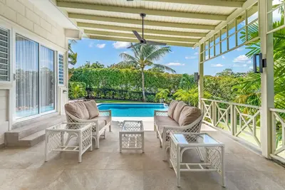 3 Bed, 3 Bath with pool and beach access in Sunset Crest.