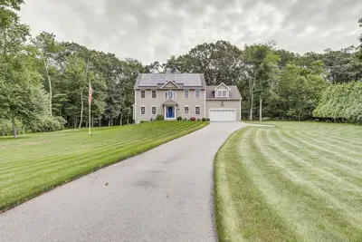 Image de Coastal Retreat at Mystic Seaport Heights