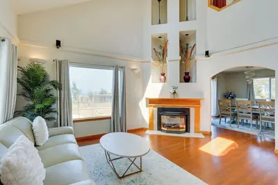 Image de Seaside Eureka Vacation Rental w/ Bay Views!