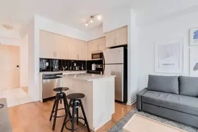 Image de Best Location in Toronto! Sleeps 6 Overlooking Scotiabank Arena!