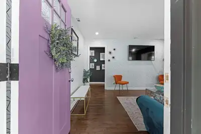 Image de Pop Haus In The Heart Of The City -Full Home 5 Mins From Downtown Atl- \n