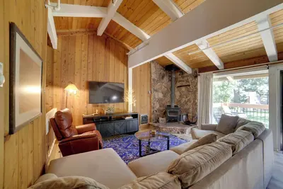Image de Mammoth Lakes Vacation Rental: 1 Mi to Ski Area!