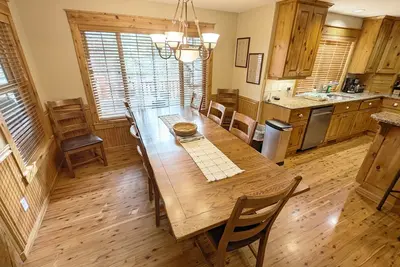 Image de Wonderful 5 Bedroom with 2 Primary Bedrooms in Ne Sunriver -Orl05