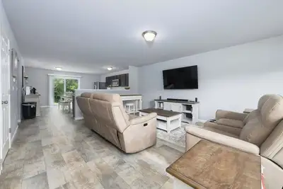 Image de Deercreek Meadows- quiet getaway- close to beaches and nightlife
