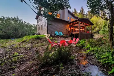 Image de Mobley Myrtle Brook, secluded private retreat near beach. Pet friendly!